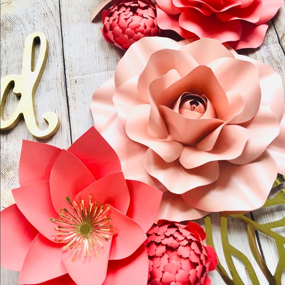 Paper Flower Set - Picture 3 of 10